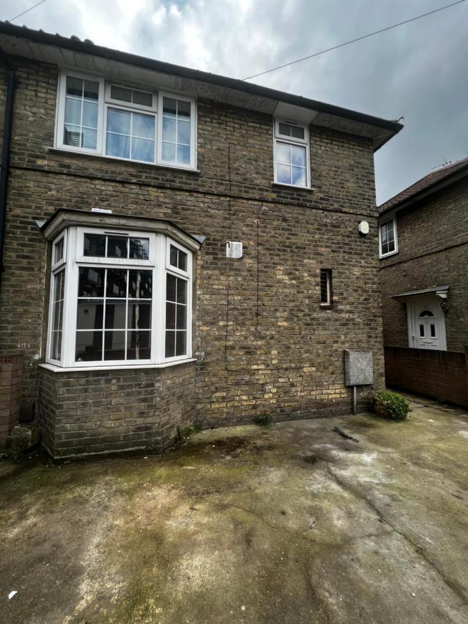 Good Priced Double Rooms In Sherperds Bush Londra Exterior foto